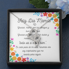 Medalla de Corazones entrelazados para el Día de las Madres con Dedicatoria/Intertwined heart Necklace decorated with Small Swarovskis