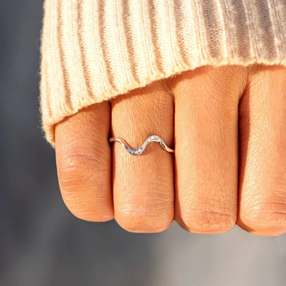 Wave Shape Ring 925 Sterling Silver Inlaid Zircon